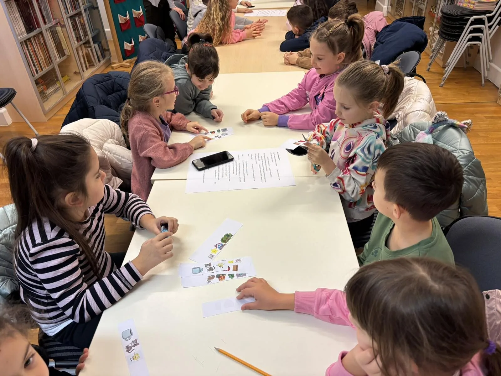 Slikopriče o neobičnoj obitelji