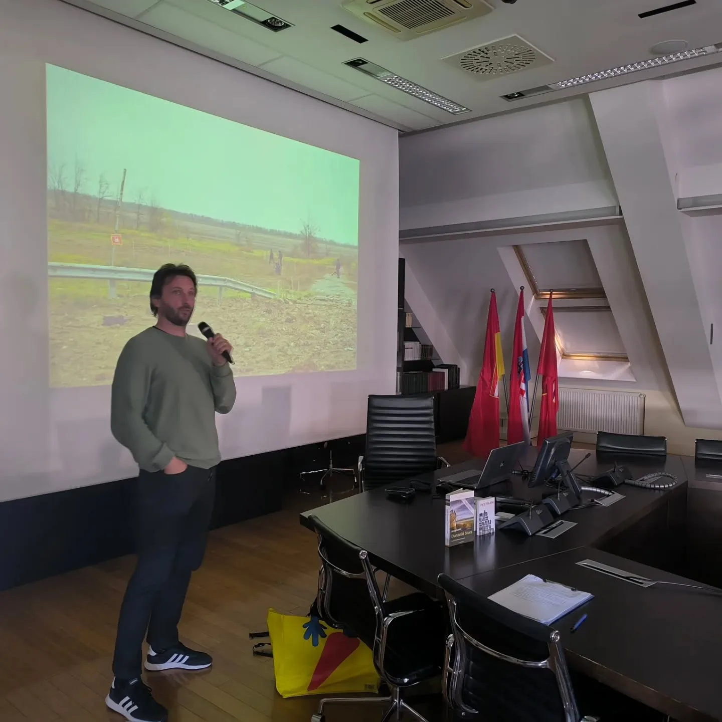 “Rubna zona” Hrvoja Ivančića u okviru festivala knjige “Pazi, knjiga!”