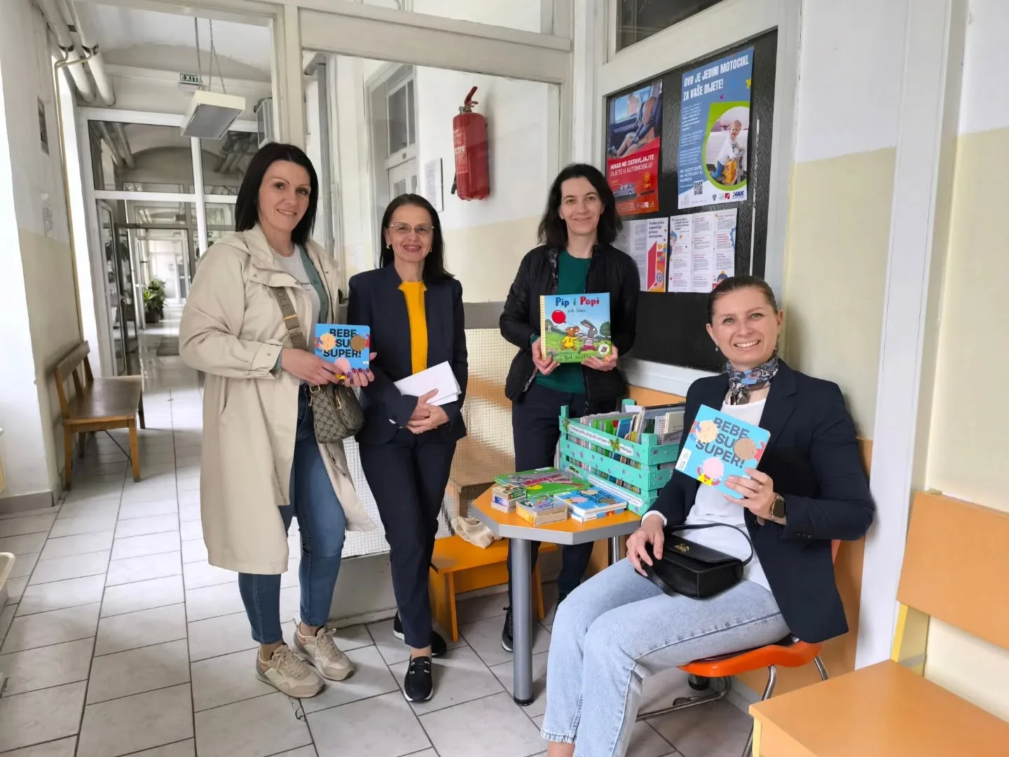 Donacija dječjih knjiga pedijatrijskoj ambulanti organizacijske jedinice Ogulin